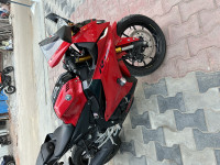 Yamaha R15 V4