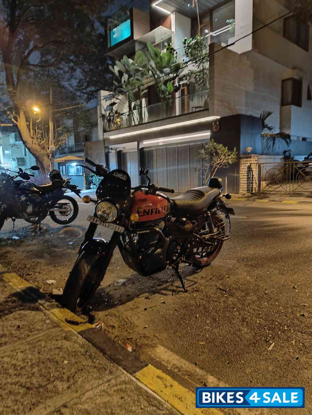 Rebel Red Royal Enfield Hunter 350 Metro