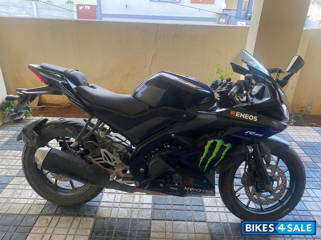 Monster Edition Black Yamaha YZF R15 V3