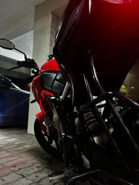 Red Revolt RV400 Eclipse Red