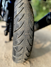 Blue Bajaj Pulsar 180 DTSi