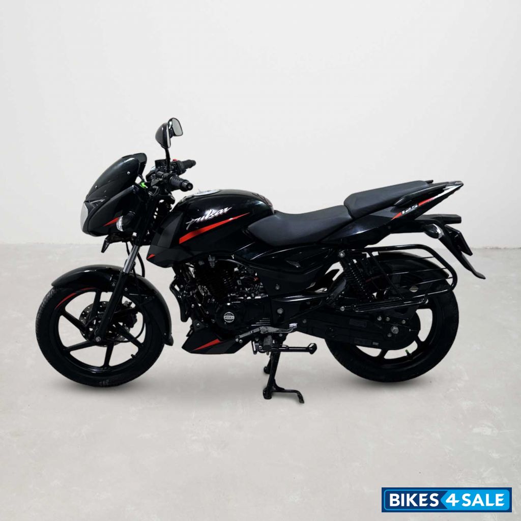 Bajaj Pulsar 125