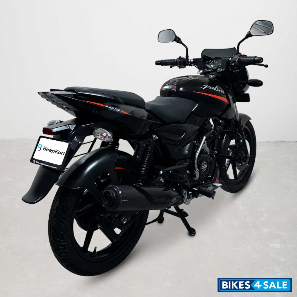 Bajaj Pulsar 125