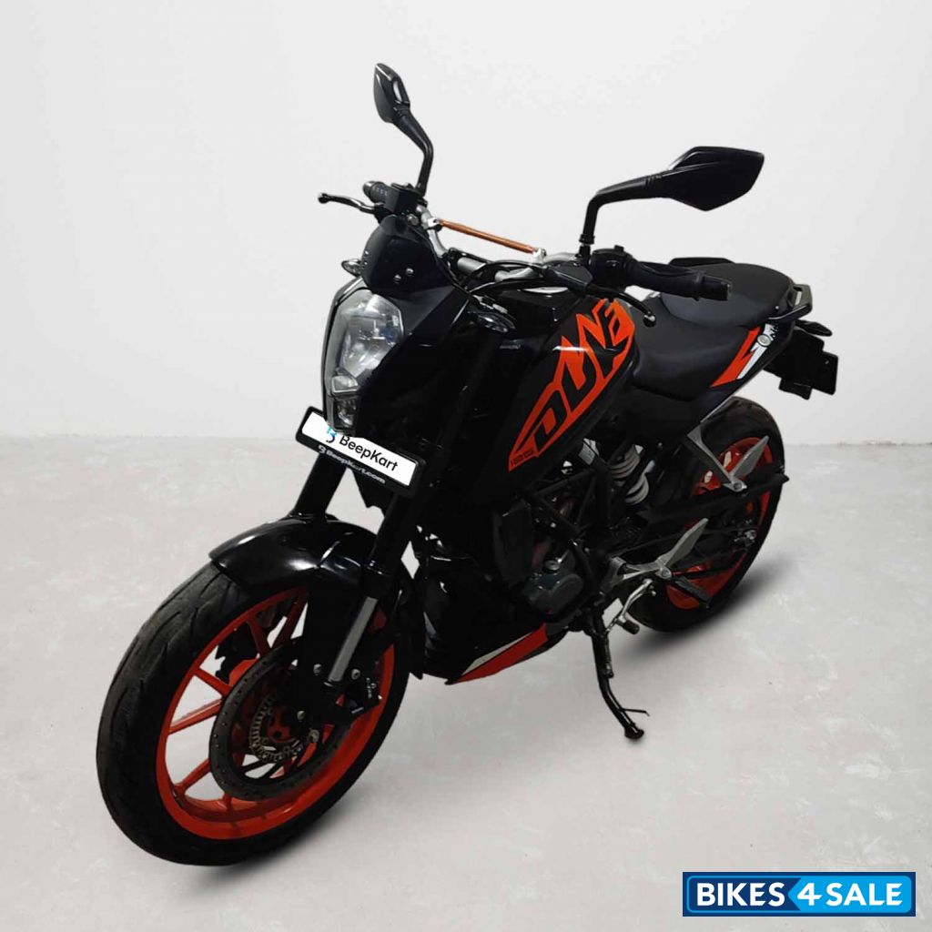 KTM Duke 125