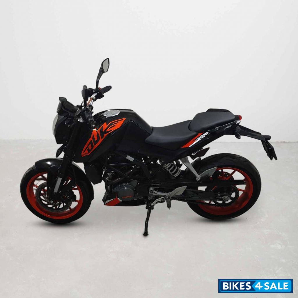 KTM Duke 125