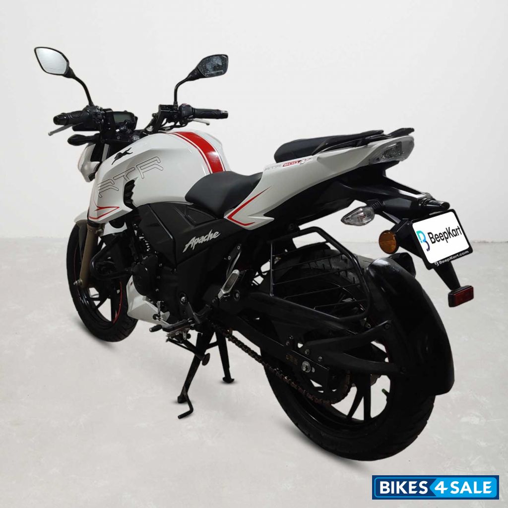 TVS Apache RTR 200 4V