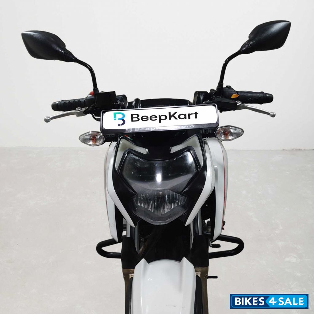 TVS Apache RTR 200 4V
