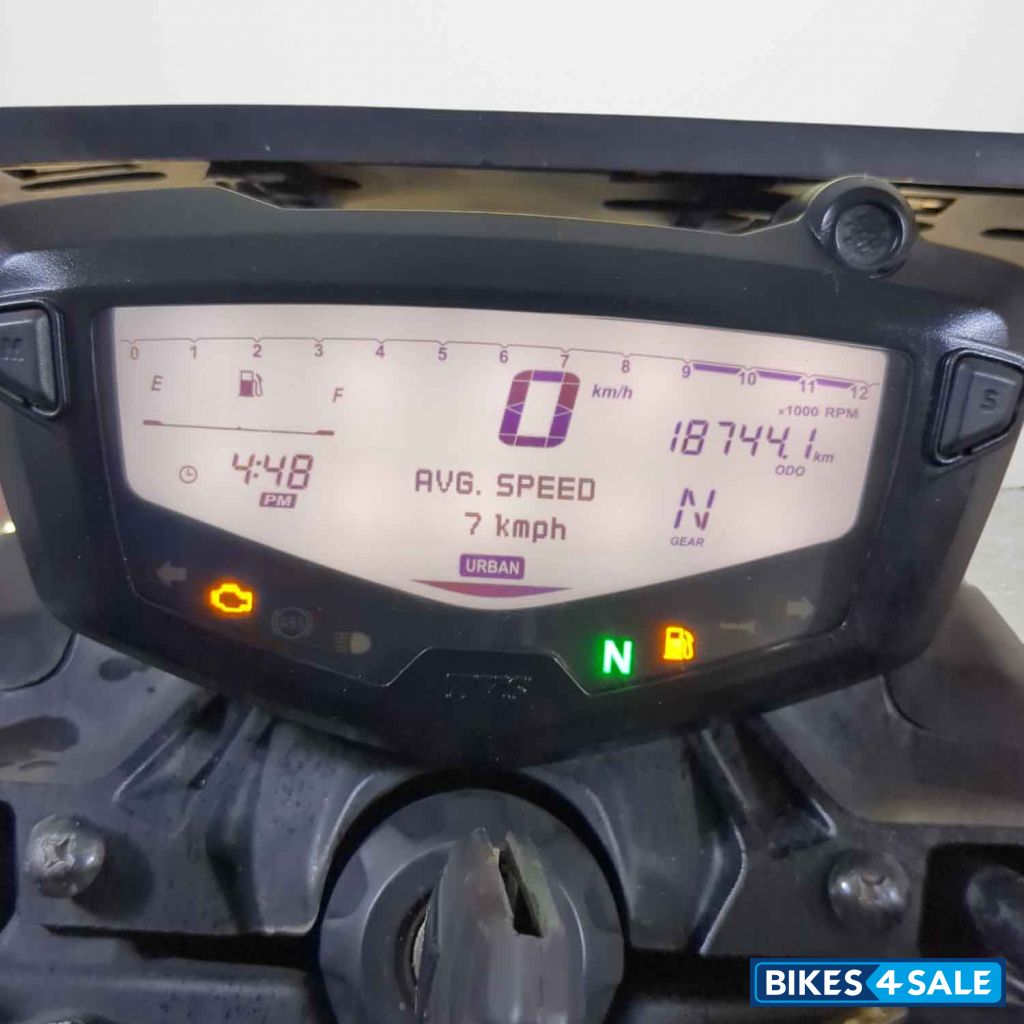 TVS Apache RTR 200 4V