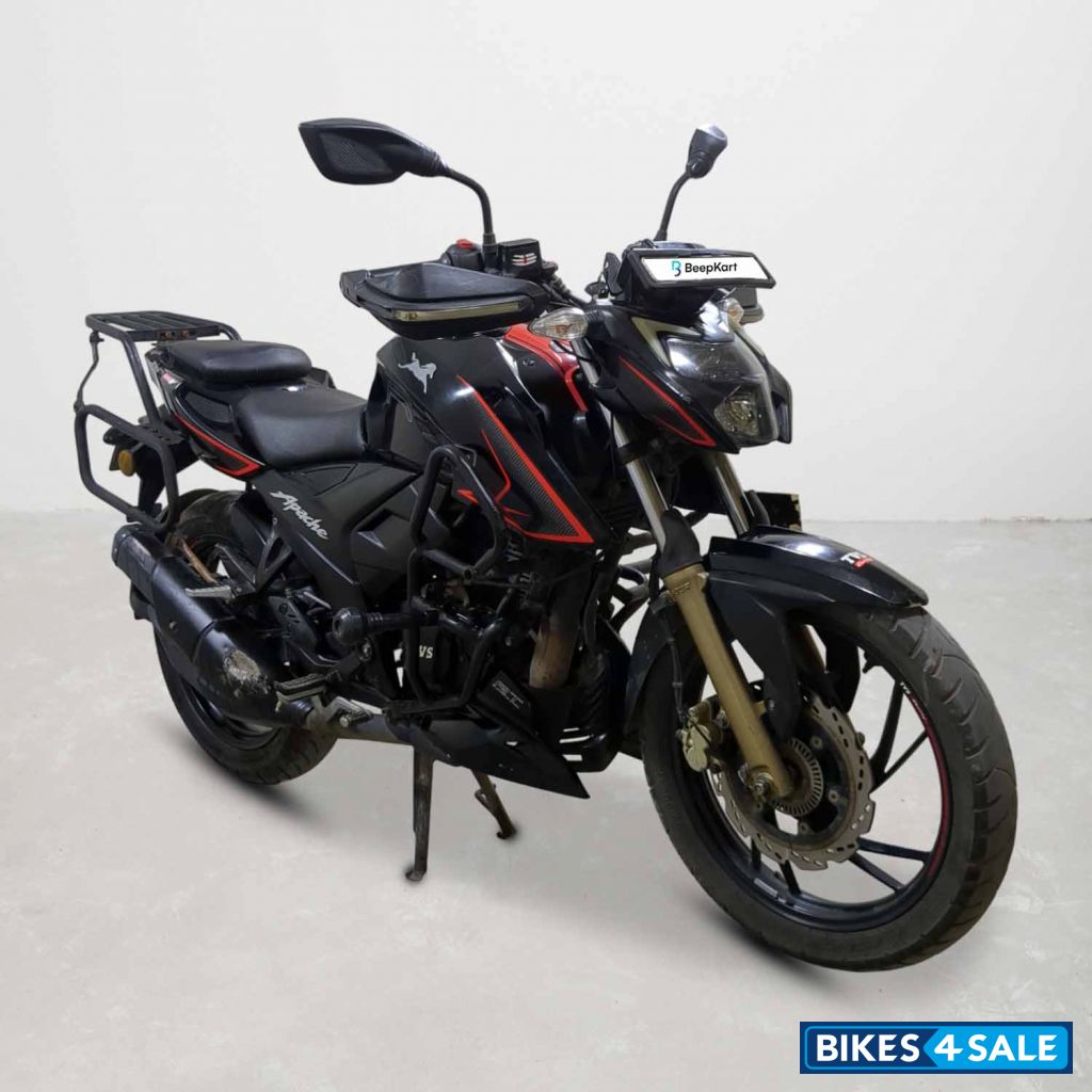 TVS Apache RTR 200 4V