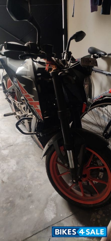 KTM Duke 200