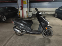 Black Honda Grazia 125 BS6