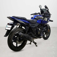 Bajaj Pulsar 220F