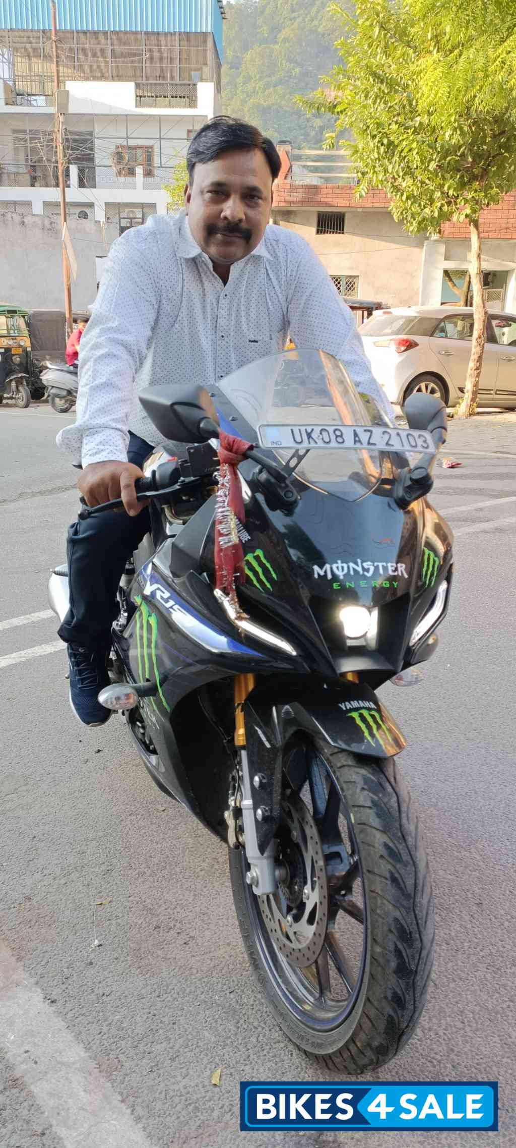 Black And Blue Yamaha R15M Monster Energy MotoGP Edition Black And Blue Yamaha R15M Monster Energy MotoGP Edition