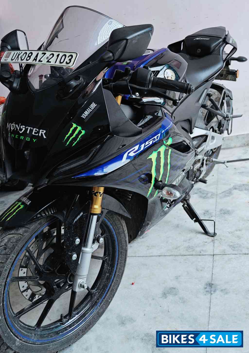 Black And Blue Yamaha R15M Monster Energy MotoGP Edition Black And Blue Yamaha R15M Monster Energy MotoGP Edition