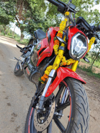 Revolt RV400 Eclipse Red