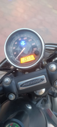 Bajaj Avenger Street 220