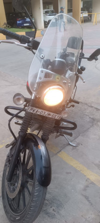 Bajaj Avenger Street 220