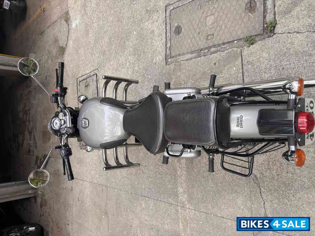 Gun Metal Grey Royal Enfield Classic Gunmetal Grey