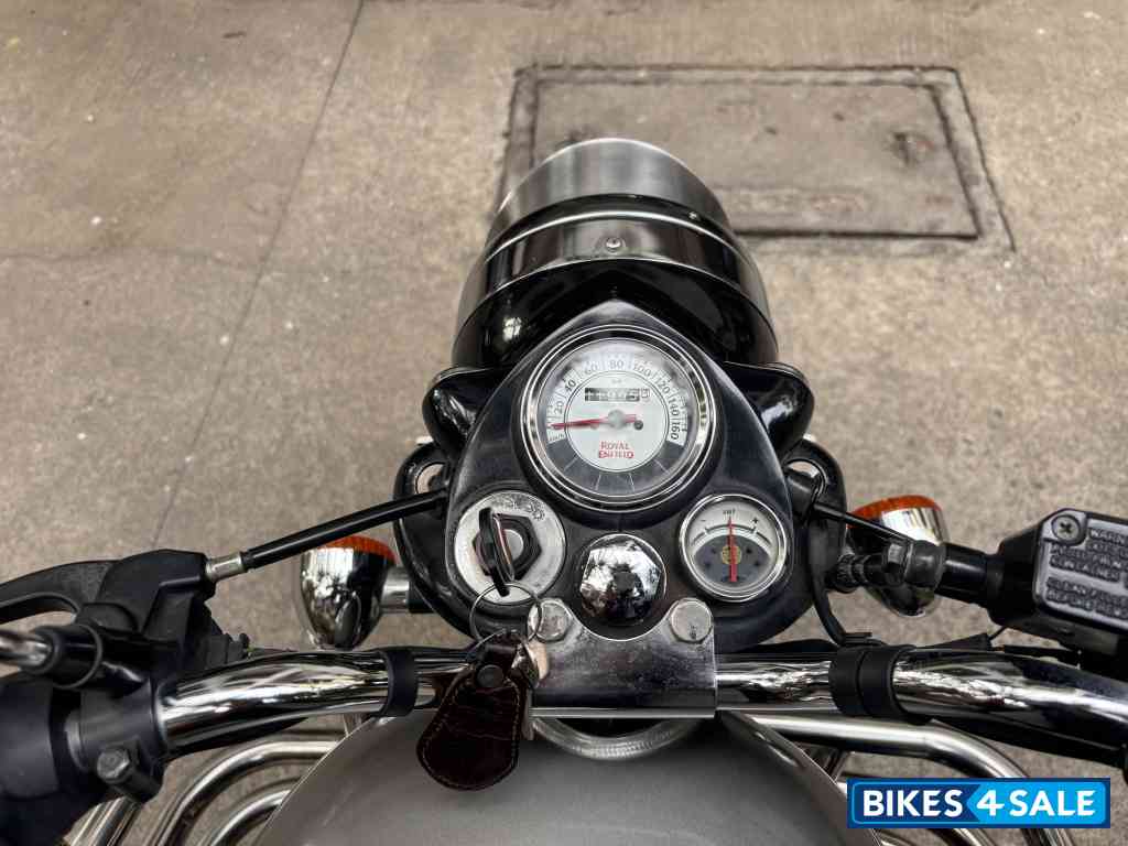 Gun Metal Grey Royal Enfield Classic Gunmetal Grey