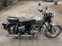 Gun Metal Grey Royal Enfield Classic Gunmetal Grey