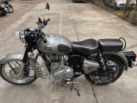 Gun Metal Grey Royal Enfield Classic Gunmetal Grey