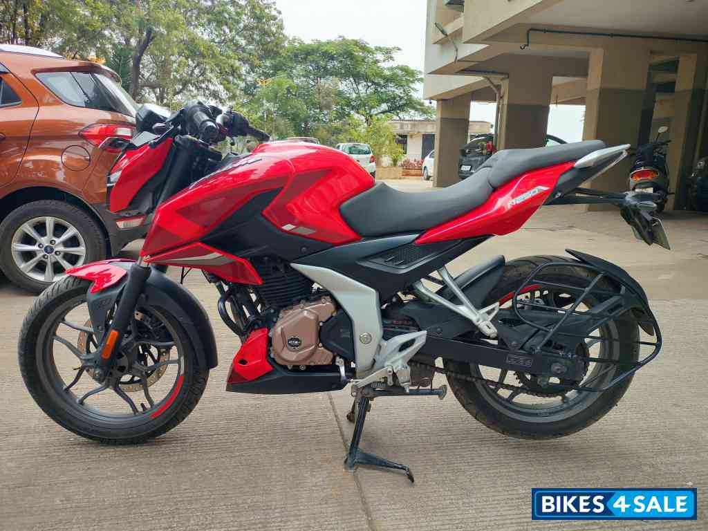 Bajaj Pulsar N250