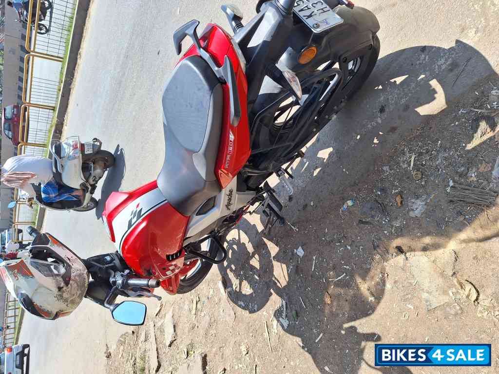 TVS Apache RTR 160 4V