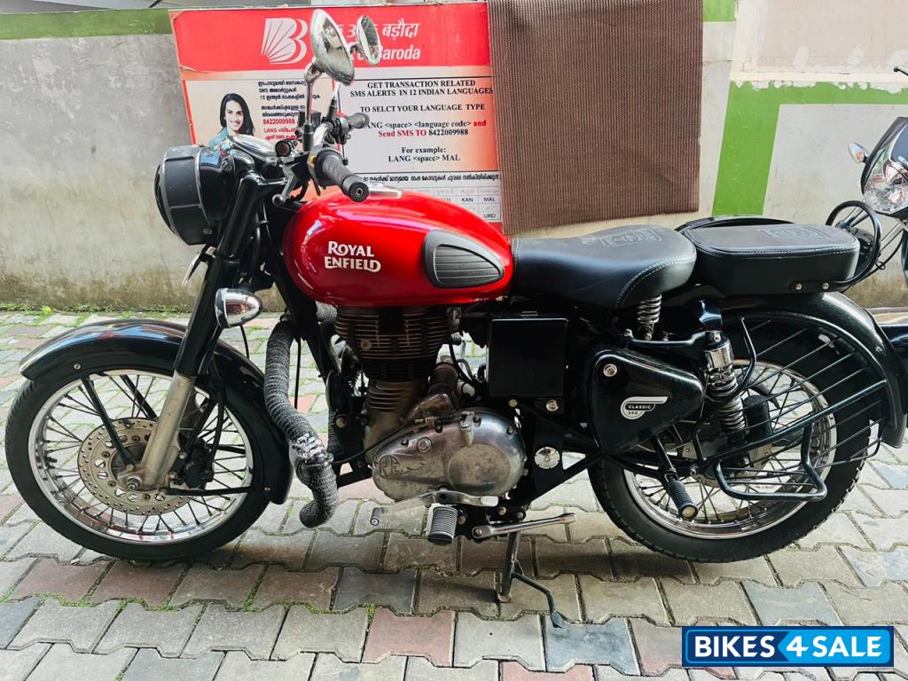 Red Royal Enfield Classic 350 Redditch Red