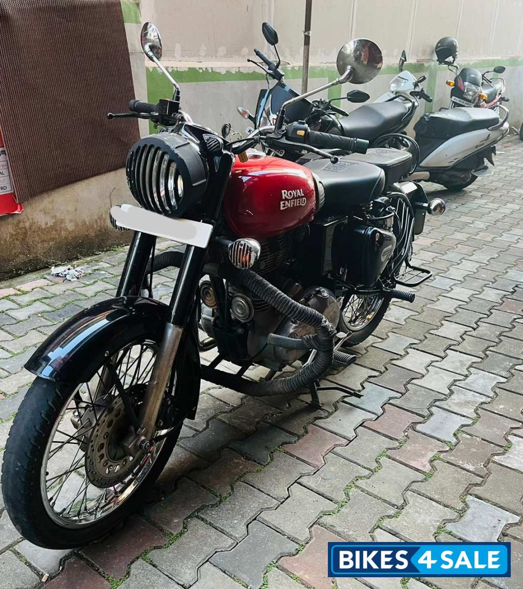 Red Royal Enfield Classic 350 Redditch Red