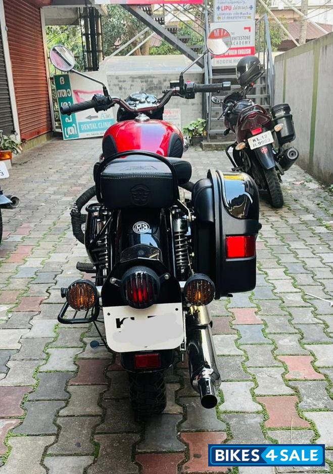 Red Royal Enfield Classic 350 Redditch Red