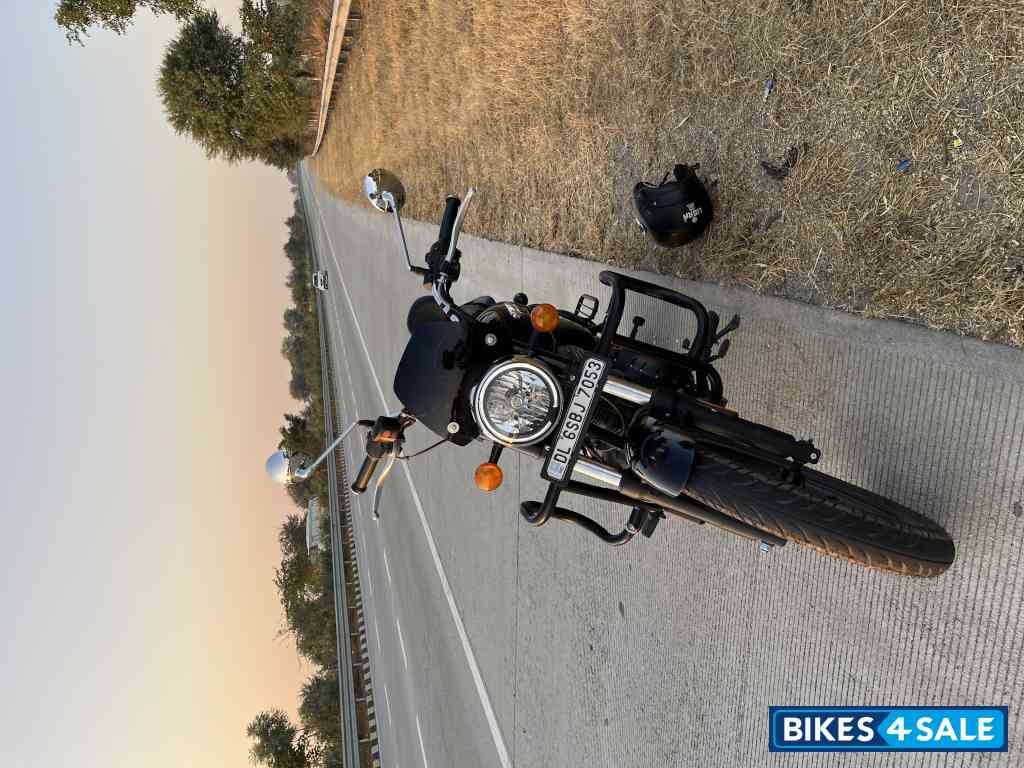 Royal Enfield Meteor 350 Stellar