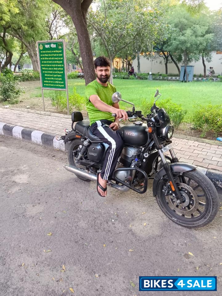 Gray Yezdi Roadster Chrome