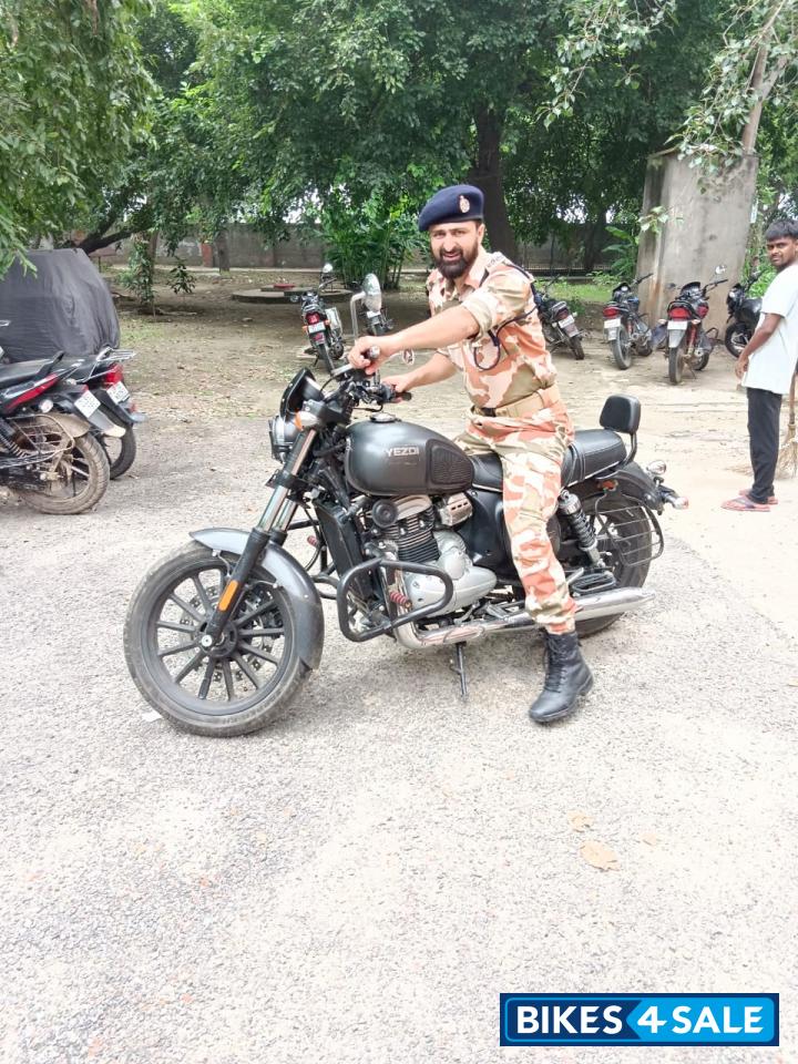 Gray Yezdi Roadster Chrome