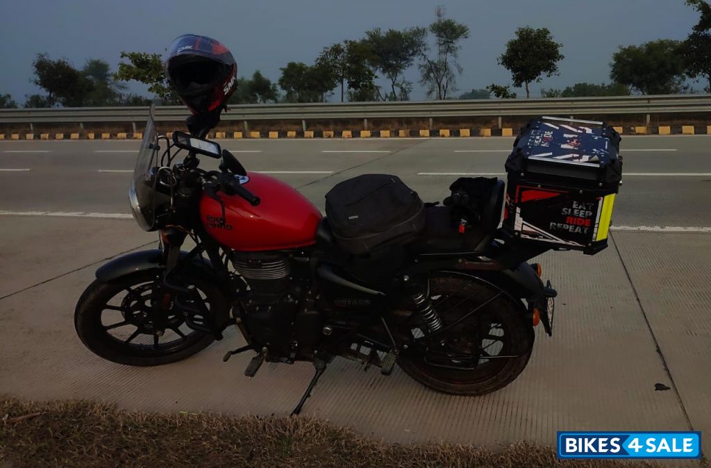 Red Royal Enfield Meteor 350 Fireball