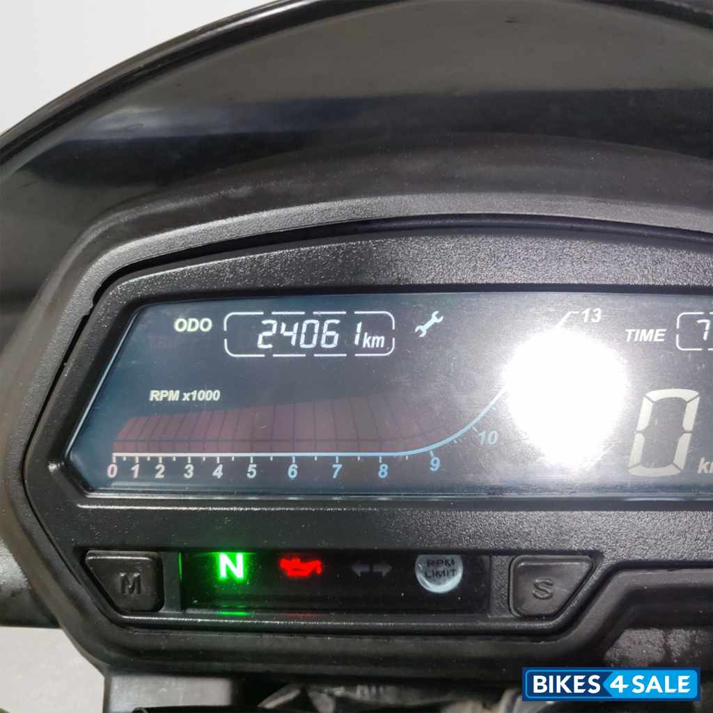 Bajaj Dominar 400