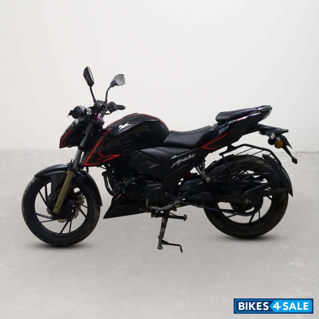 TVS Apache RTR 200 4V