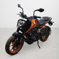 KTM Duke 200