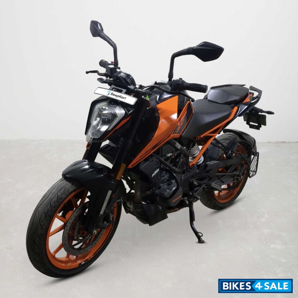 KTM Duke 200