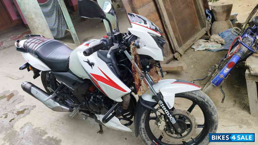 TVS Apache RTR 160 2020