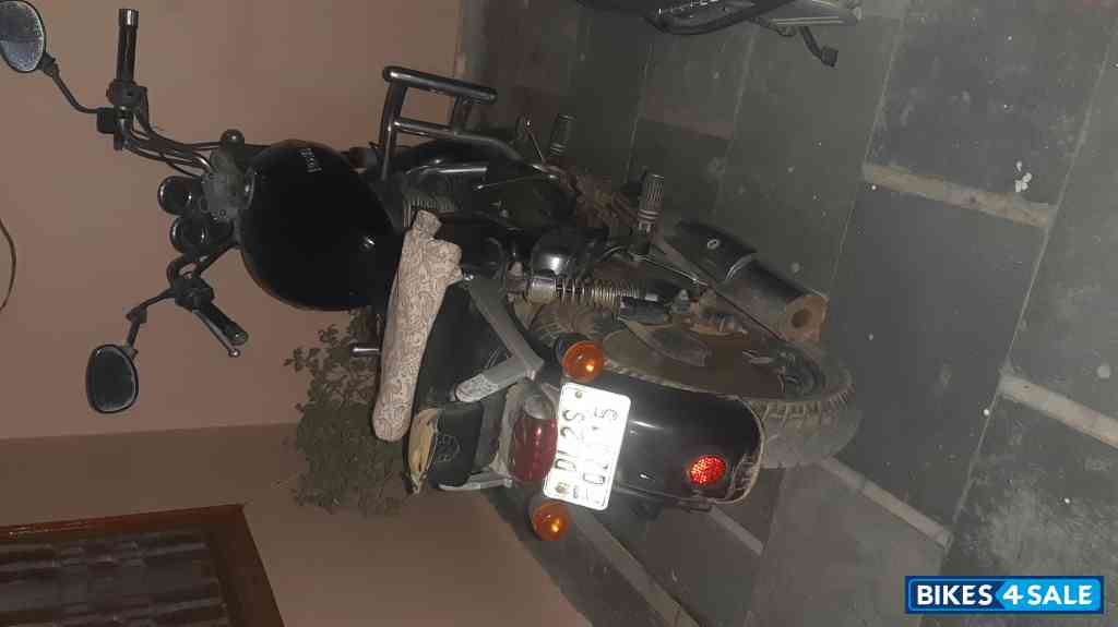 Black Royal Enfield Thunderbird TwinSpark 350