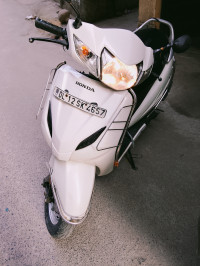 White Honda Activa 4G