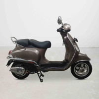 Vespa Elegante 2016 Model