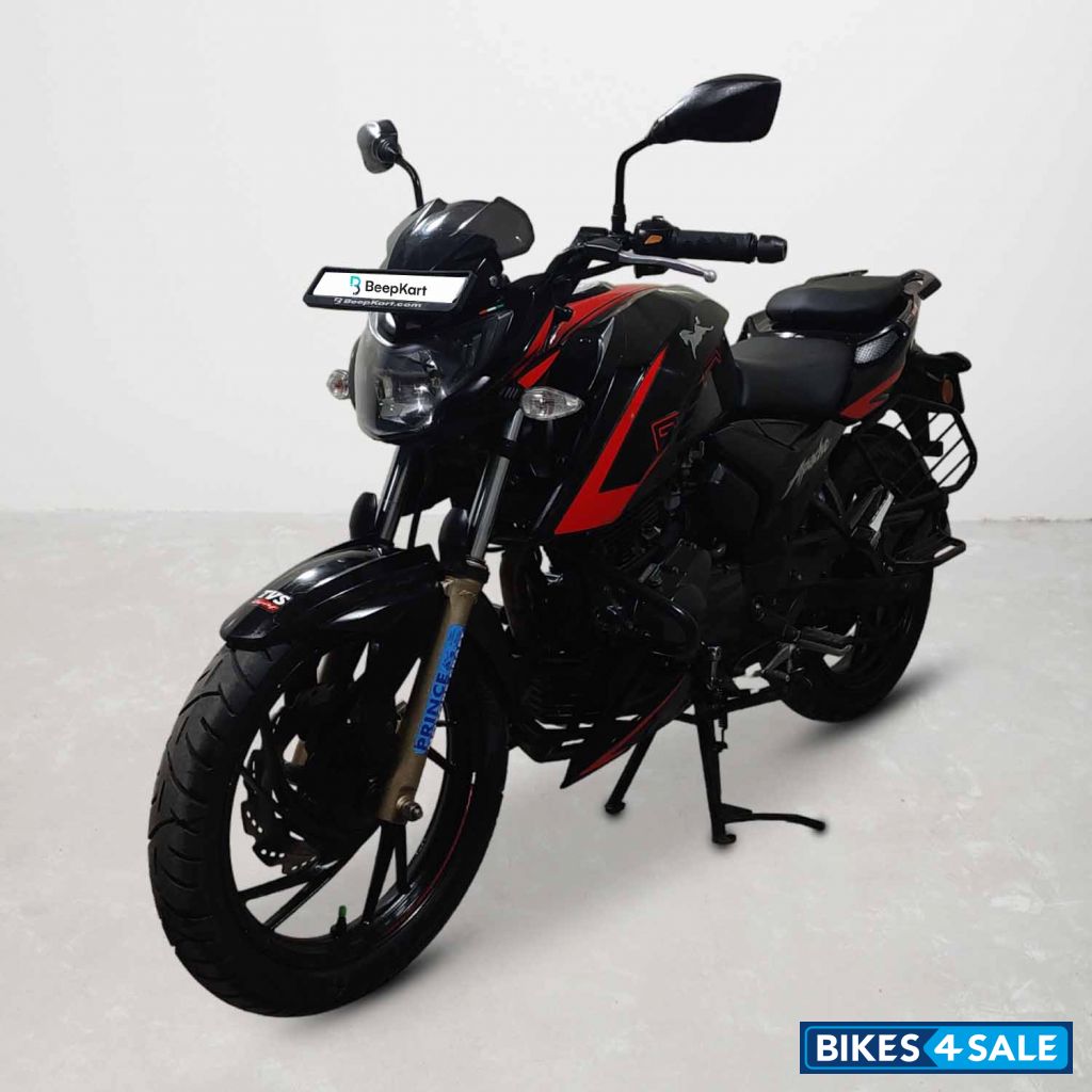 TVS Apache RTR 200 4V