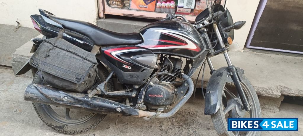 Black Honda Shine 125 Drum