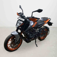 KTM Duke 200