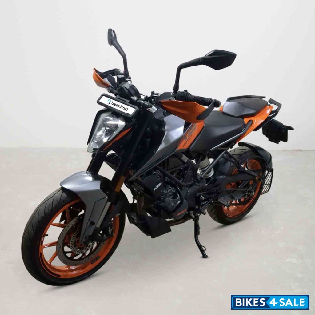 KTM Duke 200