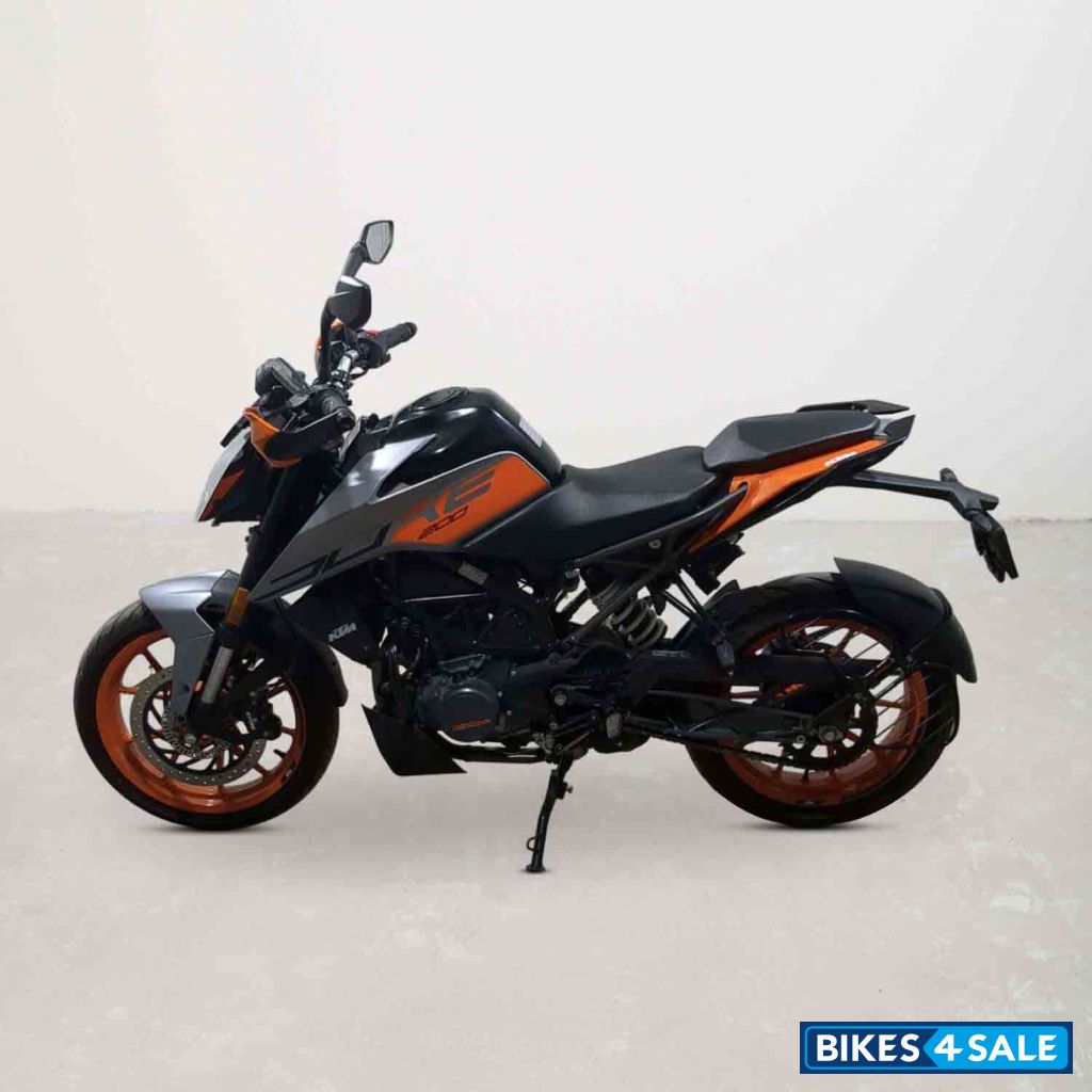 KTM Duke 200