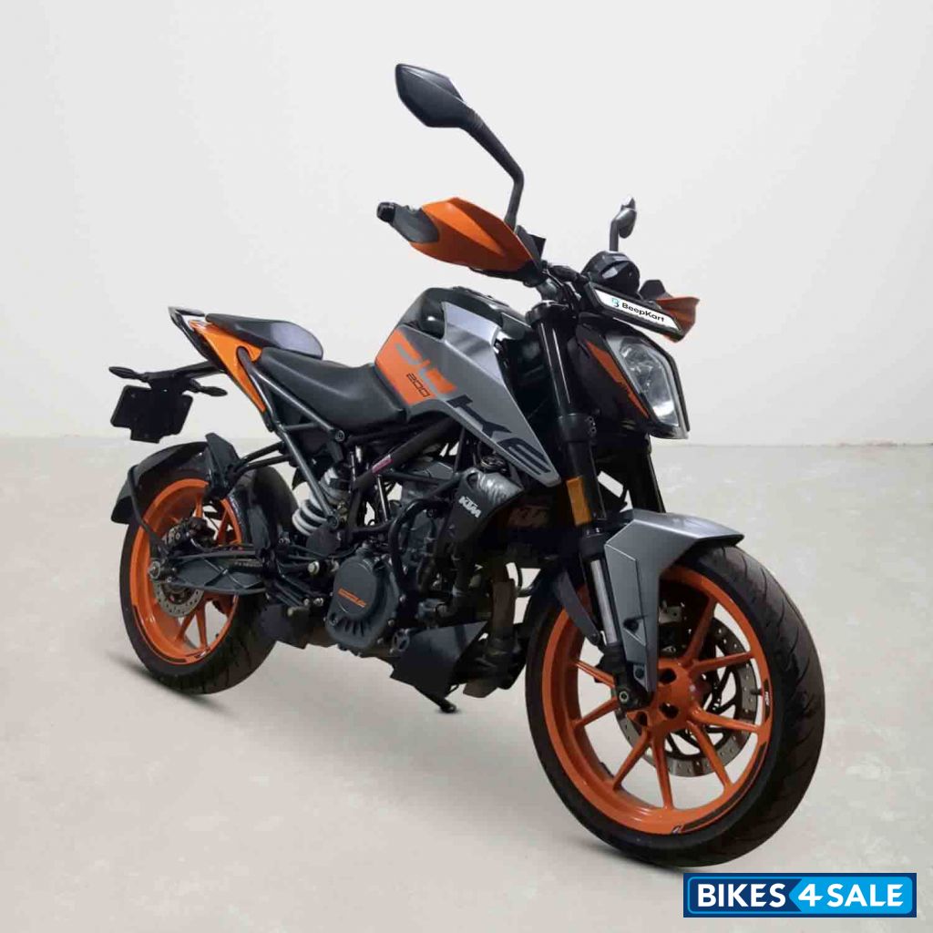 KTM Duke 200
