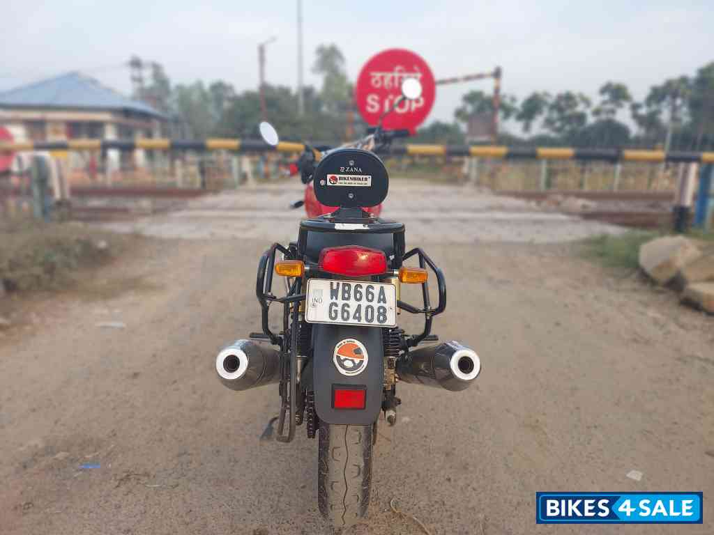 Red Black Royal Enfield Interceptor 650 Twin