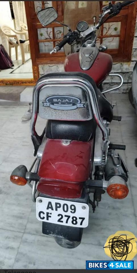 Bajaj Avenger 220 DTS-i